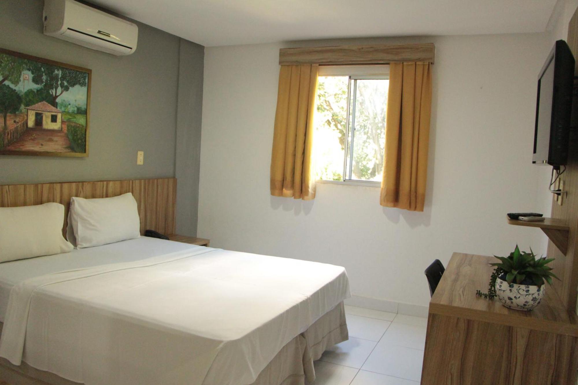 גויאניה Cr Hotel Bueno - Antigo Hotel Serras De Goyaz מראה חיצוני תמונה A room at the hotel