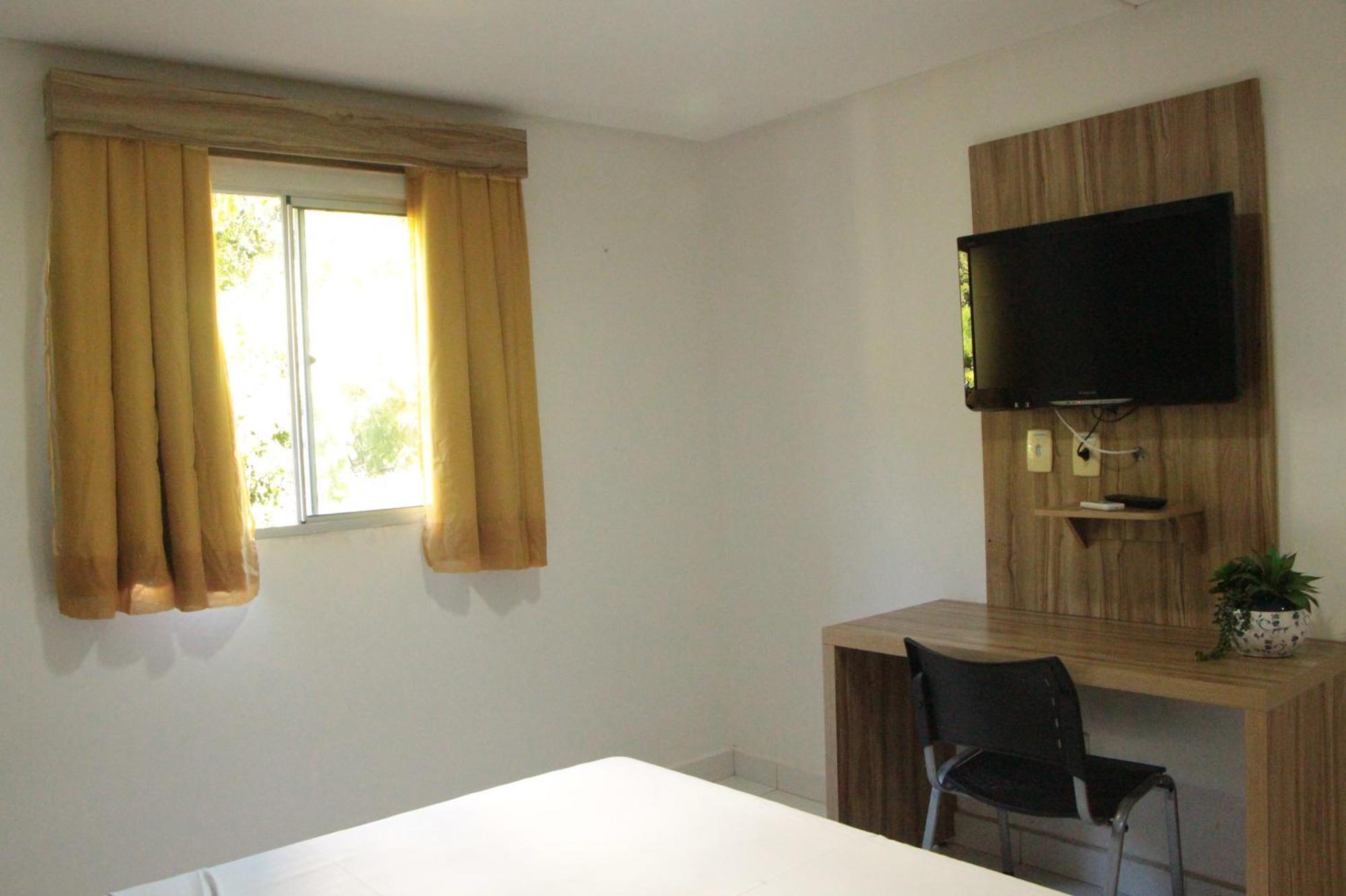 גויאניה Cr Hotel Bueno - Antigo Hotel Serras De Goyaz מראה חיצוני תמונה A room at the hotel